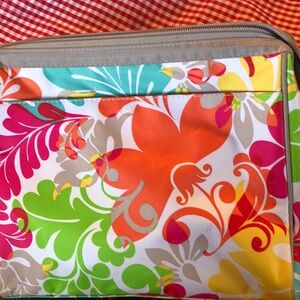 Thirty One Makeup bag